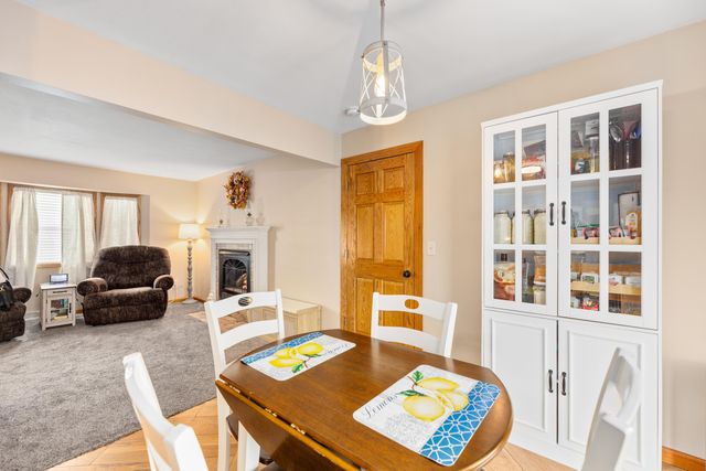 2 Park Rd, Rose Hill, KS 67133