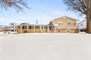 2 Park Rd, Rose Hill, KS 67133