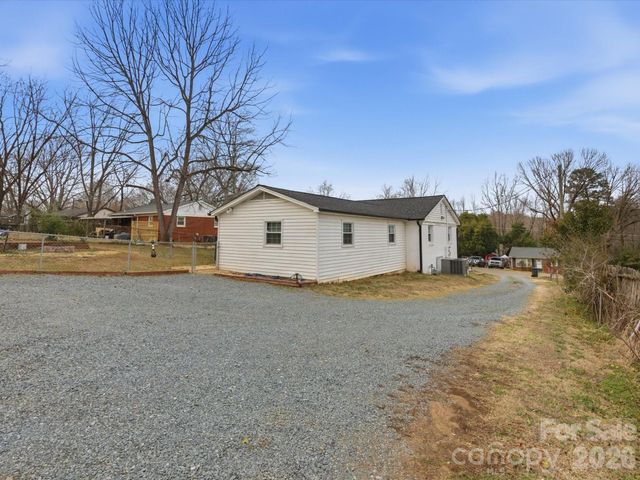 3601 Chapelwood Drive, Gastonia, NC 28052