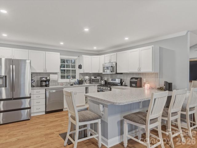 3601 Chapelwood Drive, Gastonia, NC 28052