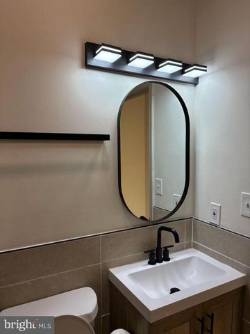 44 READING AVE, Trenton, NJ 08618