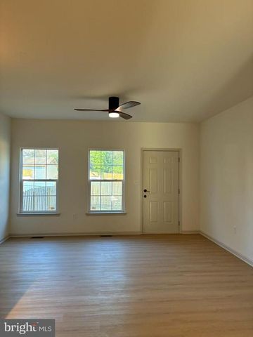 44 READING AVE, Trenton, NJ 08618