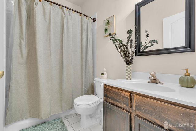 511 Coppolla Drive, South Plainfield, NJ 07080