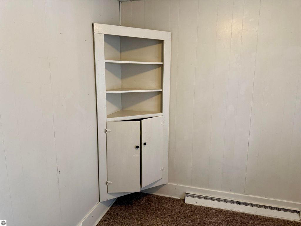 Image 19 of property listing at 1028 Euclid, Alma, MI 48801