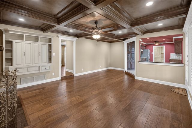 937 Harwood Terrace, Bedford, TX 76021