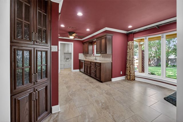 937 Harwood Terrace, Bedford, TX 76021