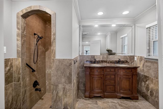 937 Harwood Terrace, Bedford, TX 76021