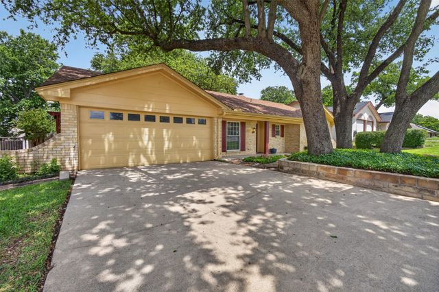 937 Harwood Terrace, Bedford, TX 76021