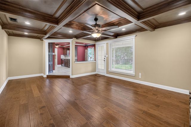 937 Harwood Terrace, Bedford, TX 76021