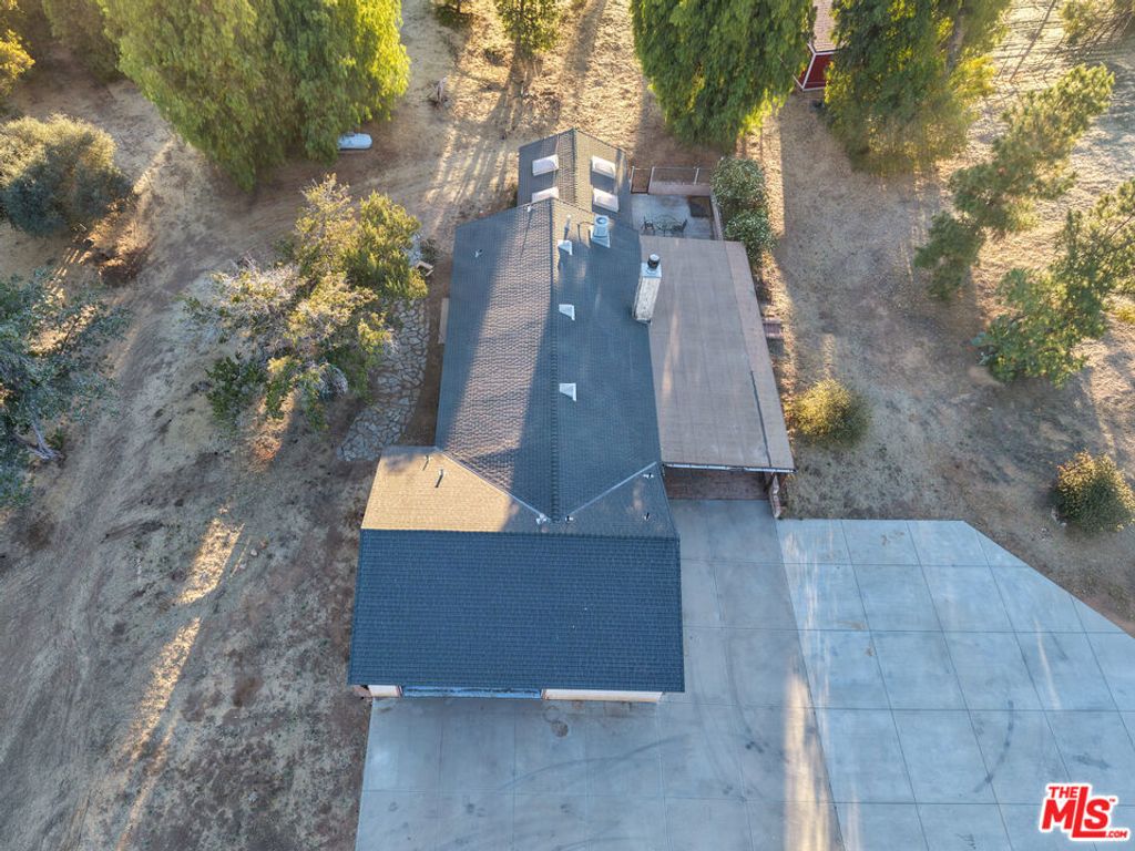 Image 1 of property listing at 33201 Barber Road, Santa Clarita, CA 91390