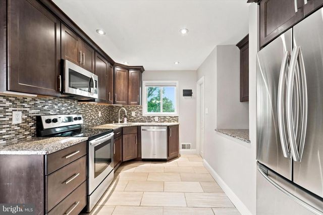 202 HIGHLAND AVE, Glen Riddle Lima, PA 19037