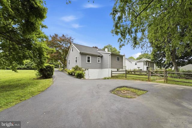 202 HIGHLAND AVE, Glen Riddle Lima, PA 19037