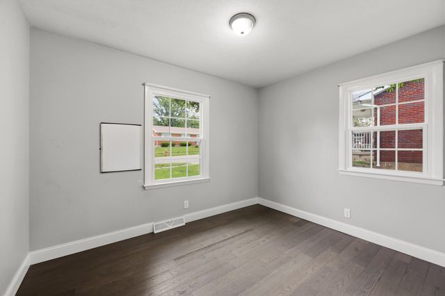 793 Marcella Street, Versailles, KY 40383