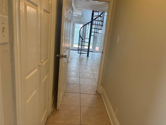5738 Newport Street, Houston, TX 77023