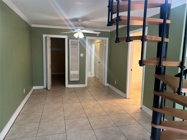 5738 Newport Street, Houston, TX 77023