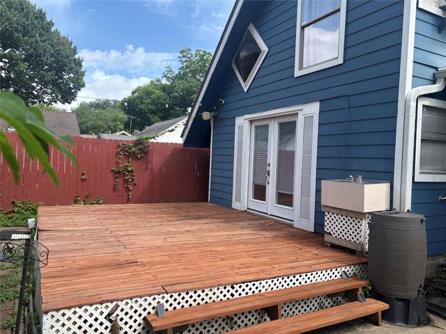 5738 Newport Street, Houston, TX 77023