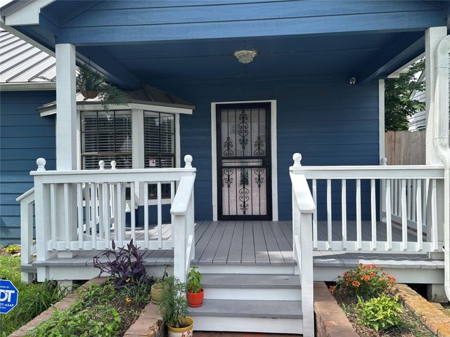 5738 Newport Street, Houston, TX 77023