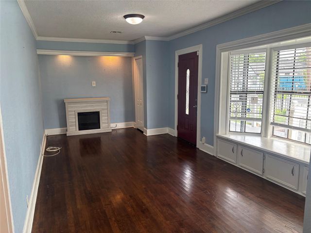 5738 Newport Street, Houston, TX 77023
