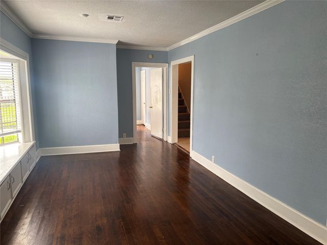 5738 Newport Street, Houston, TX 77023