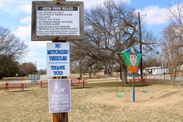 5732 Highland Drive, Granbury, TX 76048