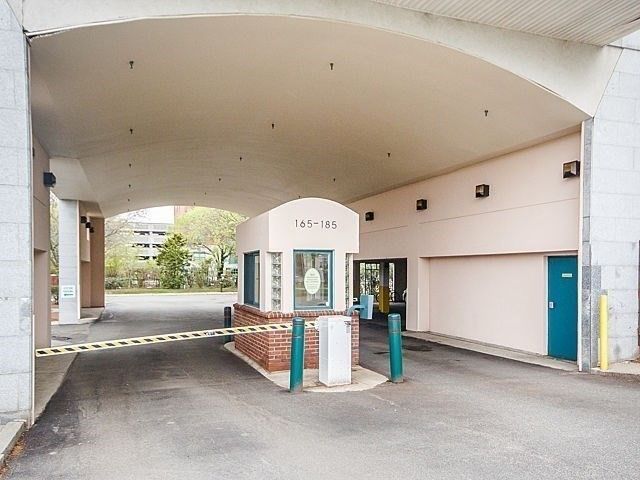 175 Cottage St 205, Chelsea, MA 02150