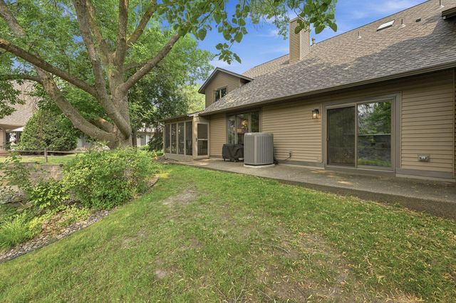 15635 41st Avenue N, Plymouth, MN 55446