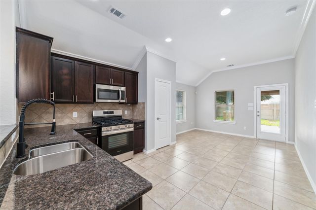 6834 Pear Point Lane, Richmond, TX 77469