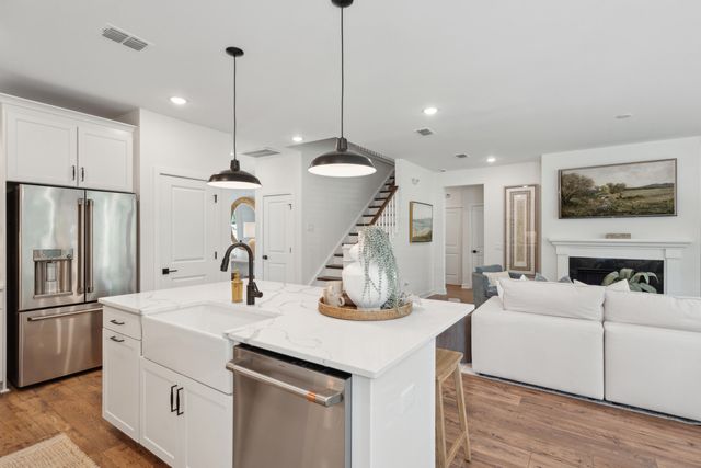 2082 Mcquire Lane 021, Hollywood, SC 29449