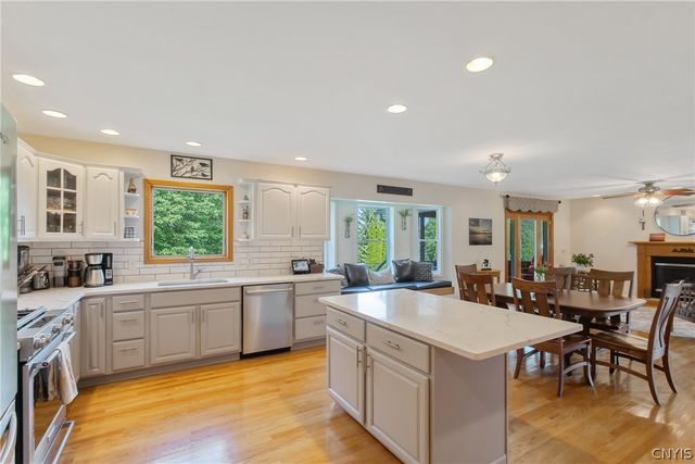 41 Donovan Drive, Oswego, NY 13126