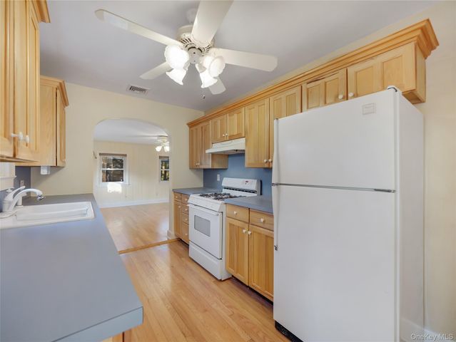 18 Hughes Street, Congers, NY 10920