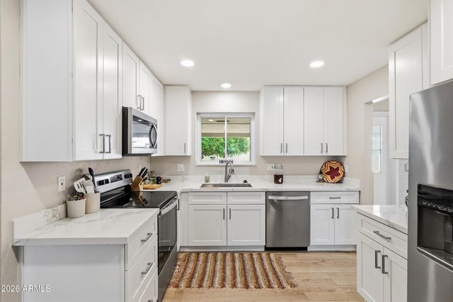 6337 E DES MOINES Street, Mesa, AZ 85205