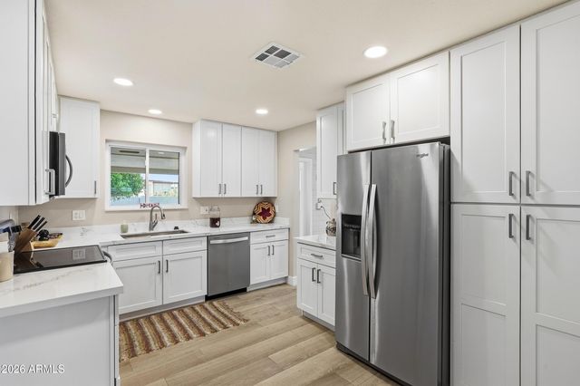 6337 E DES MOINES Street, Mesa, AZ 85205
