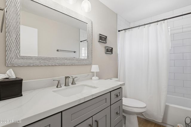6337 E DES MOINES Street, Mesa, AZ 85205