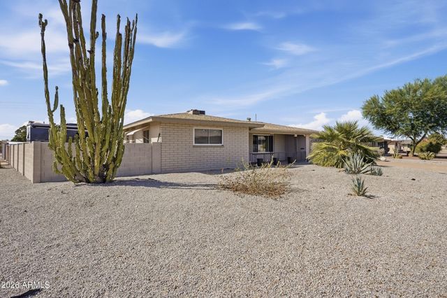 6337 E DES MOINES Street, Mesa, AZ 85205