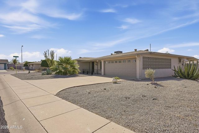 6337 E DES MOINES Street, Mesa, AZ 85205
