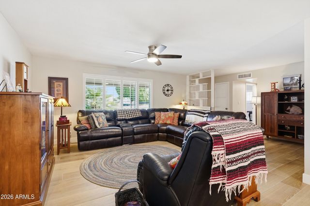 6337 E DES MOINES Street, Mesa, AZ 85205
