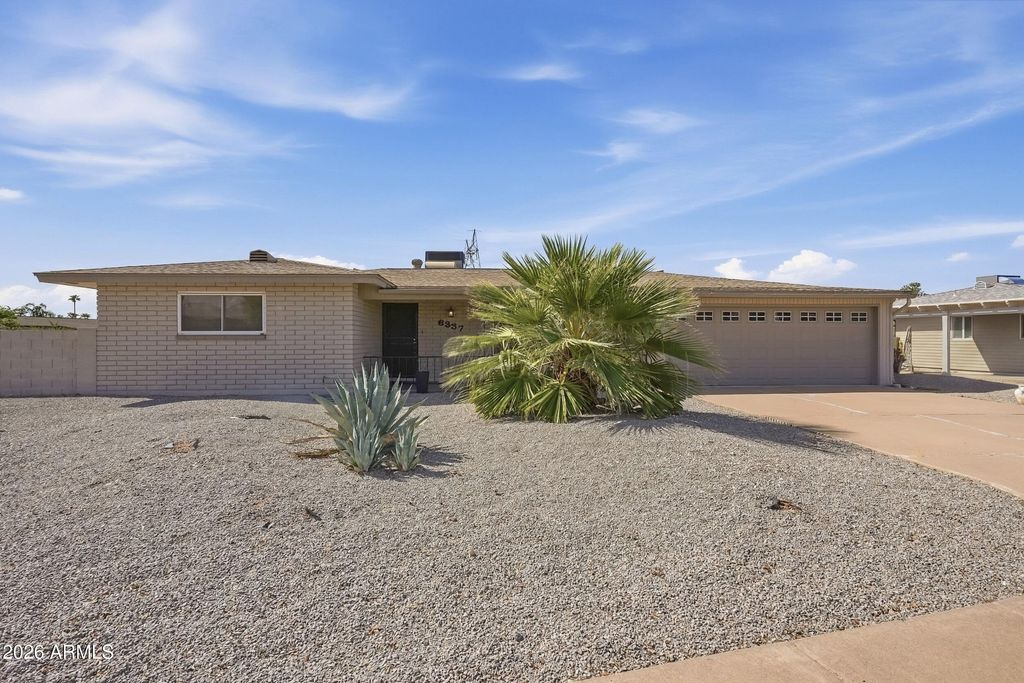 6337 E DES MOINES Street, Mesa, AZ 85205