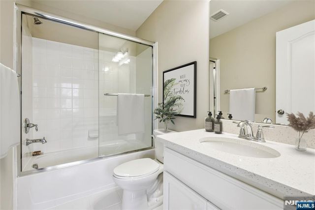 15 Winfield Drive, Woodcliff Lake, NJ 07677
