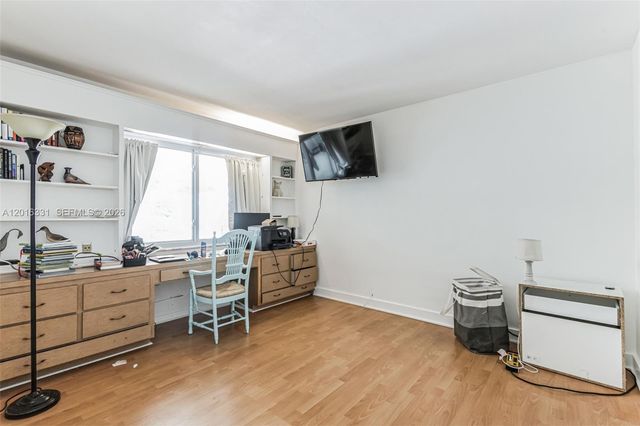 633 N Crescent Drive, Hollywood, FL 33021