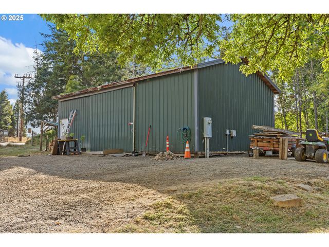 11903 S DART Rd, Molalla, OR 97038