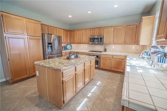 28076 Bridlewood, Castaic, CA 91384