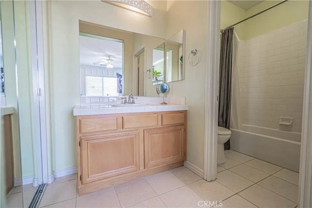 28076 Bridlewood, Castaic, CA 91384