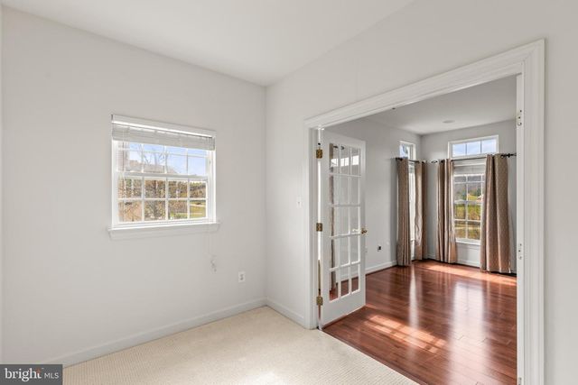 28 FAWN HILL RD, Hanover, PA 17331