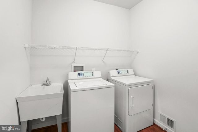 28 FAWN HILL RD, Hanover, PA 17331