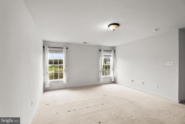 28 FAWN HILL RD, Hanover, PA 17331