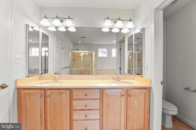 28 FAWN HILL RD, Hanover, PA 17331