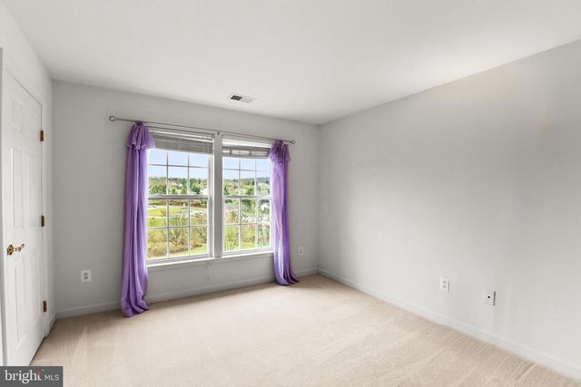 28 FAWN HILL RD, Hanover, PA 17331