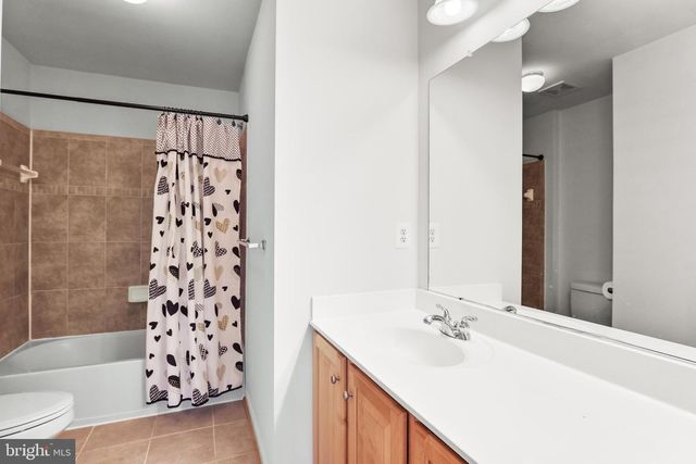 28 FAWN HILL RD, Hanover, PA 17331