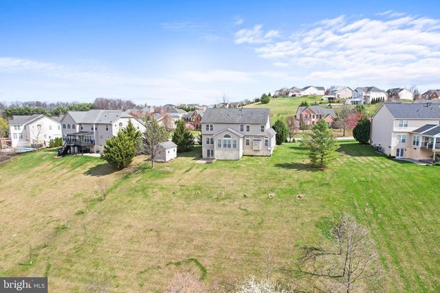 28 FAWN HILL RD, Hanover, PA 17331