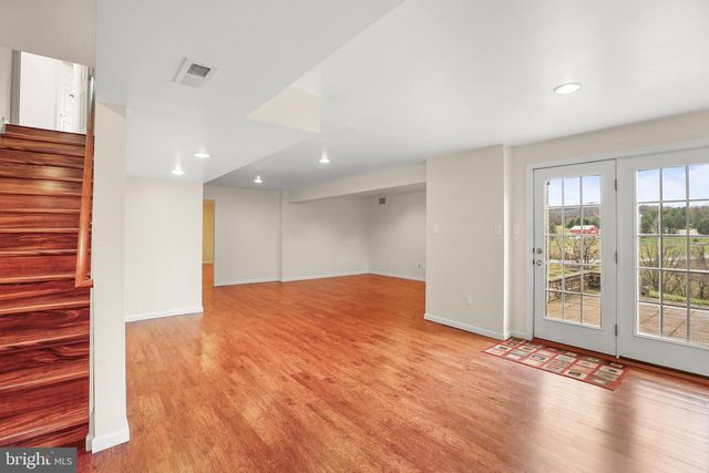 28 FAWN HILL RD, Hanover, PA 17331